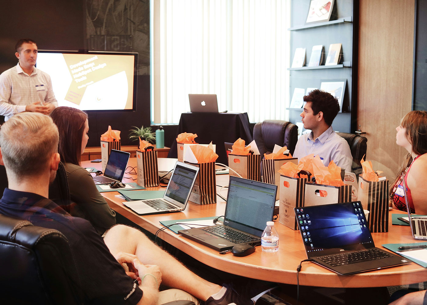 Agencies managing acquisition campaigns